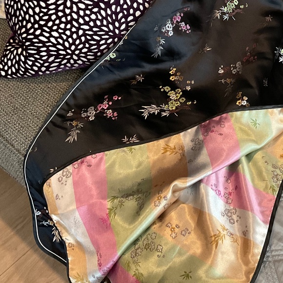 Japanese inspired black Silky dress with fancy cloth snap buttons - Picture 9 of 16